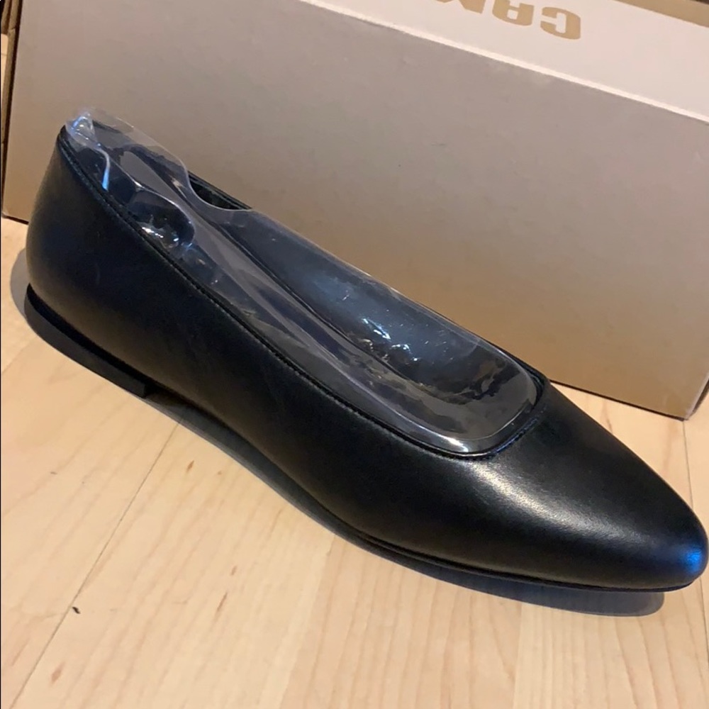 Nwt Camper flats
